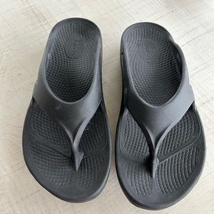 OOFOS Women’s OOriginal sandal